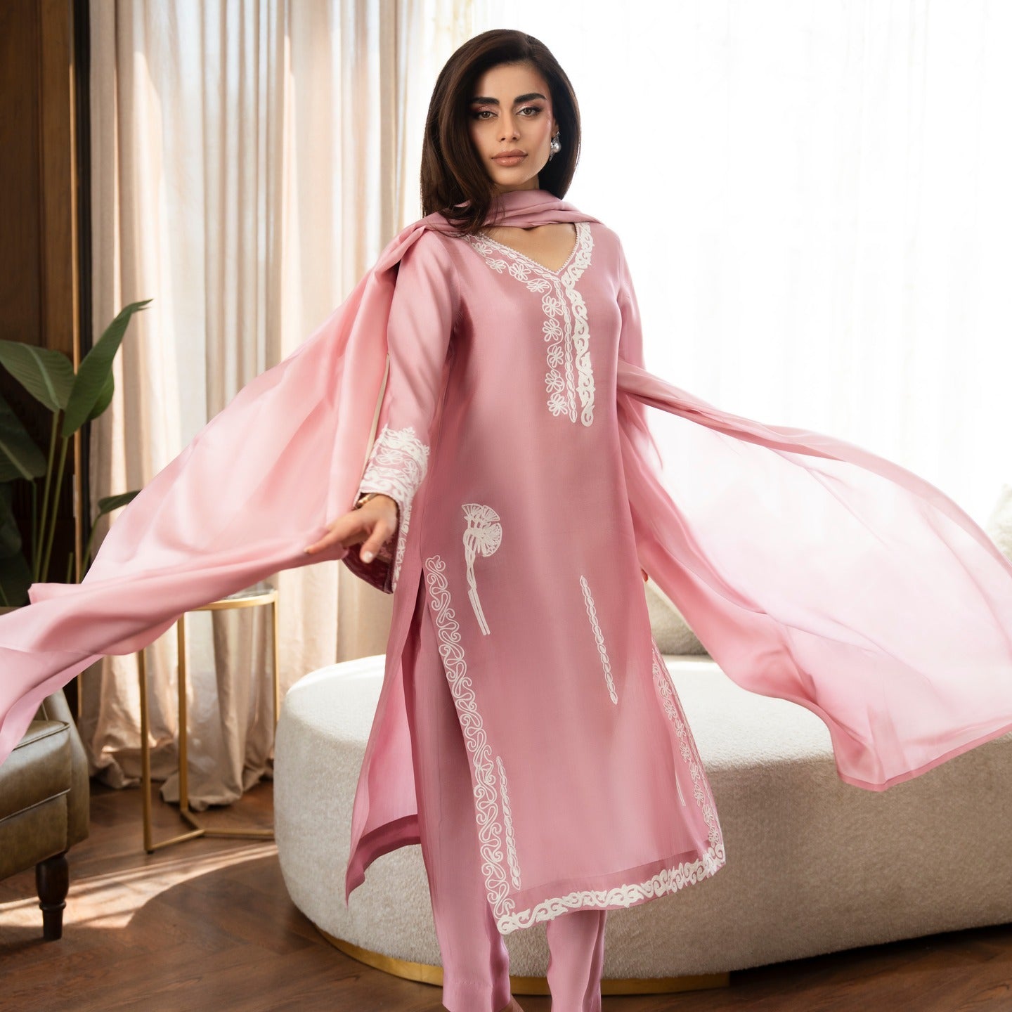 MAHIYA EMBROIDERED 3PC