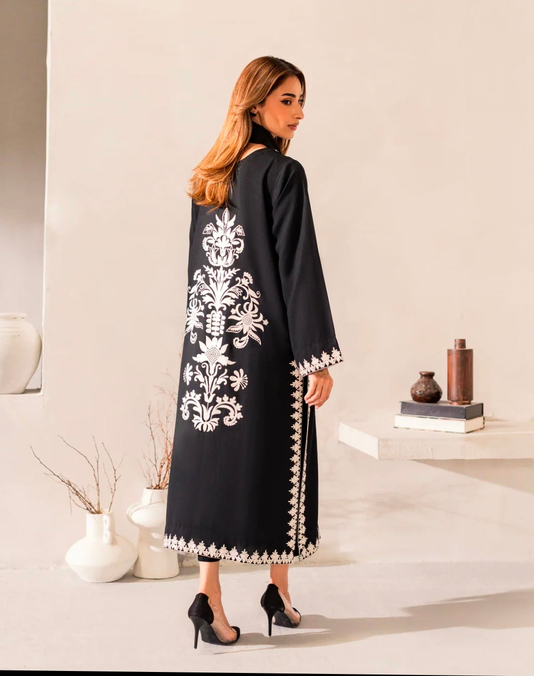 Blackish 3Pcs Embroidery