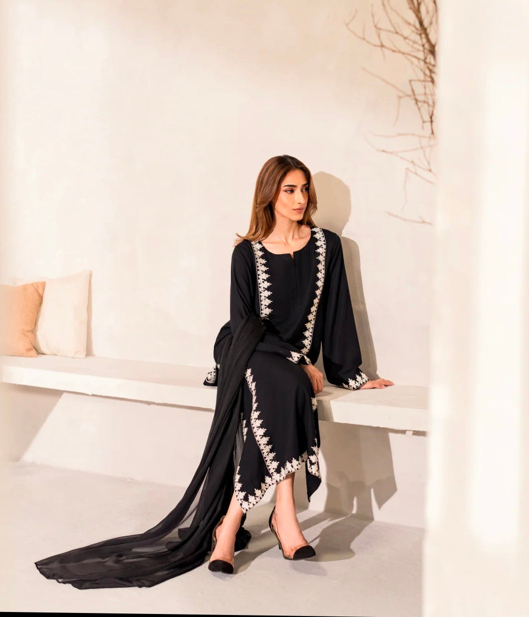 Blackish Embroidered 3Pc