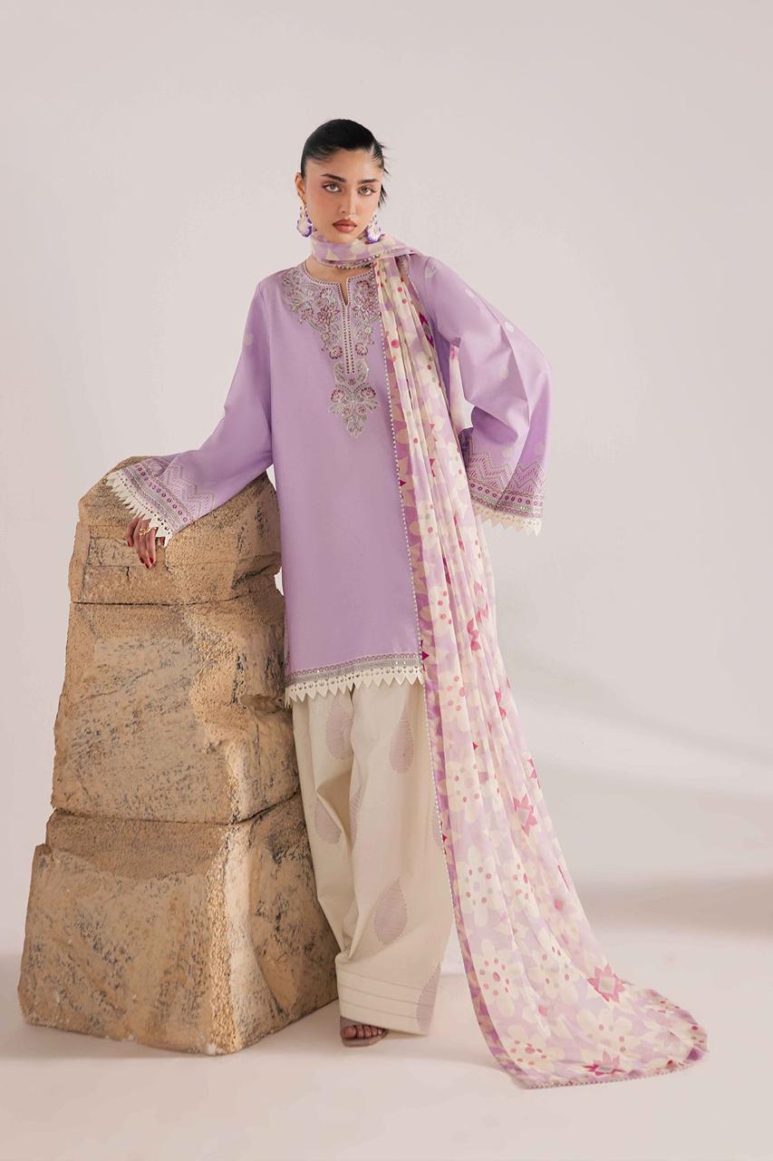 HOORIYA EMBROIDERED 3PC