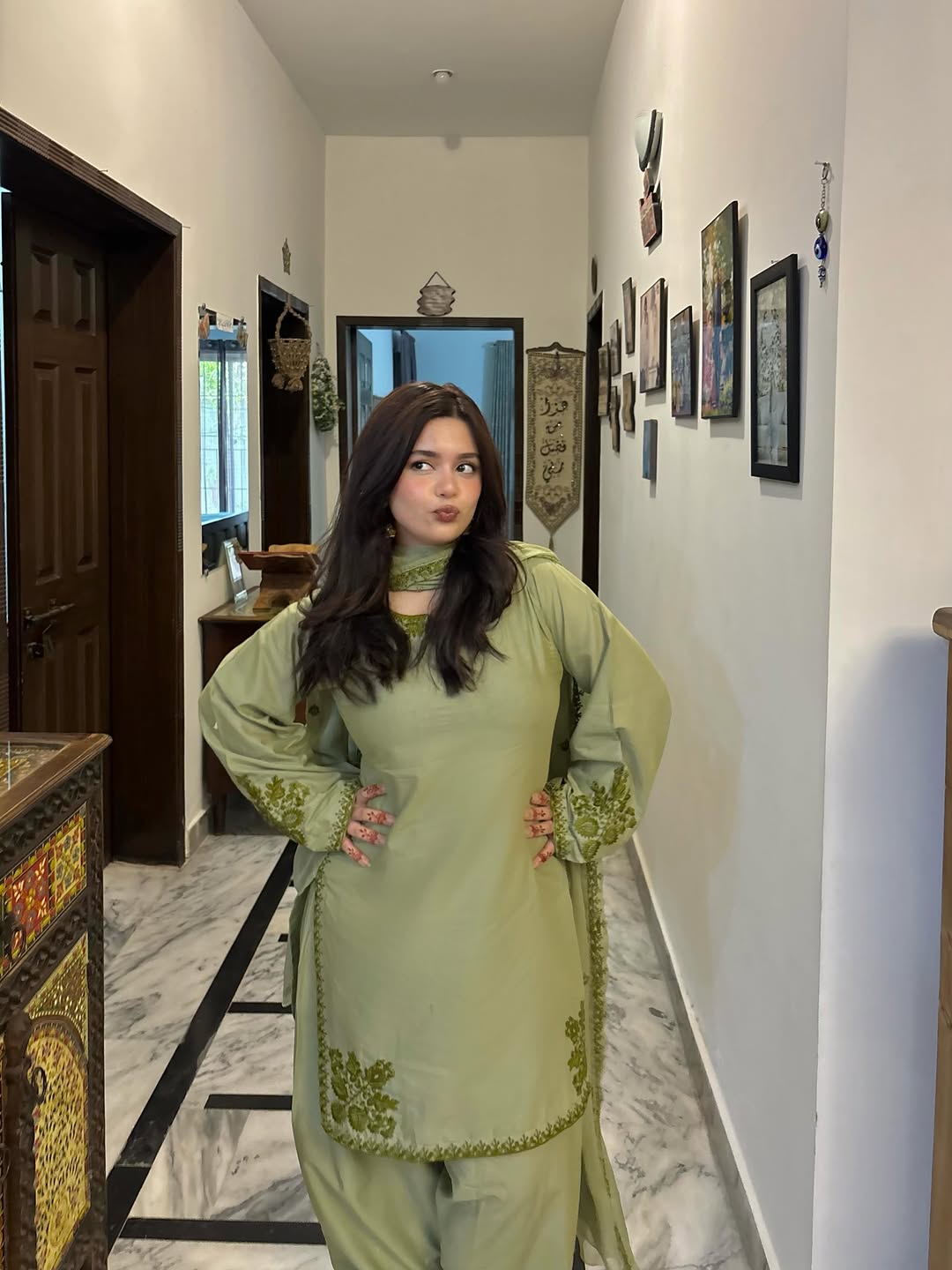 JADE EMBROIDERED 3PC