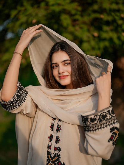 Layla Embroidered 3PC